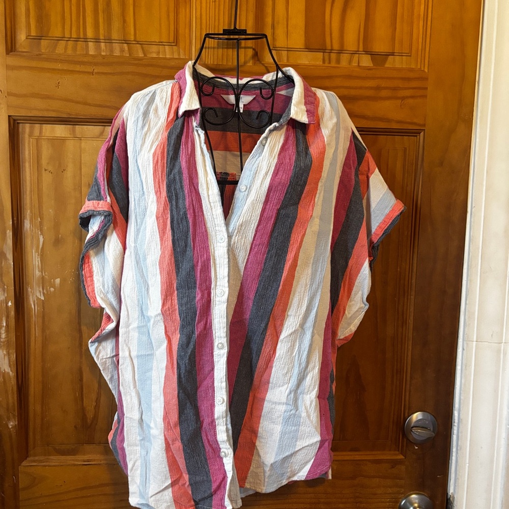 Time and Tru Red and Pink Casual Button Down Shirt